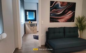 Syntagma Contemporary Apartment